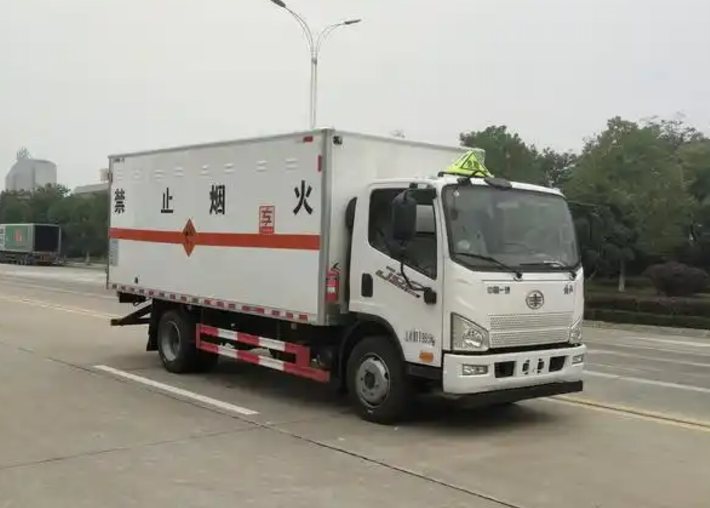 桥头镇爆破器材运输车可以上高速吗？