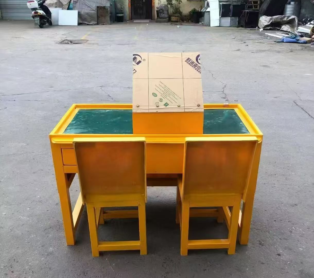 桥头镇防静电导通桌井下煤矿火工品发放桌：危险品流转的安全守护者